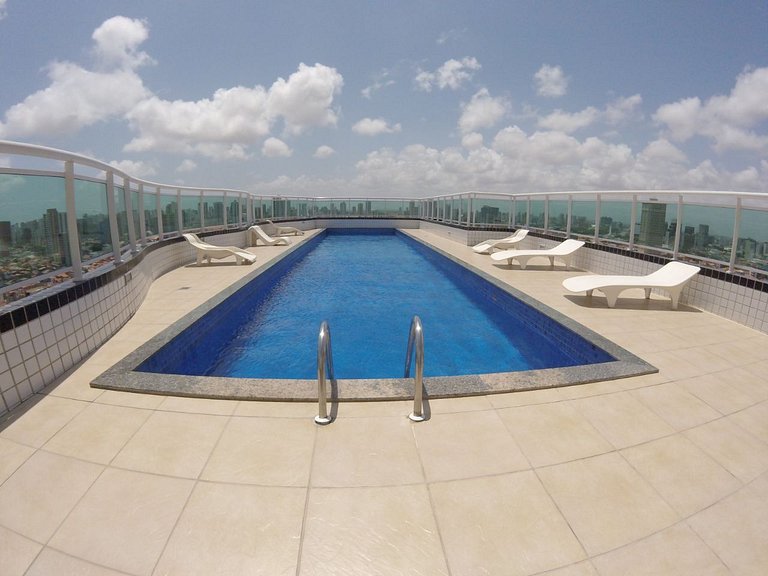 Apê renovado com vista mar em Iracema