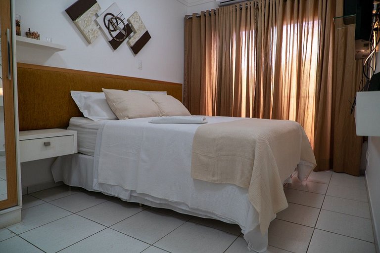 Beautiful apartment, condominium in front of the sea beach L