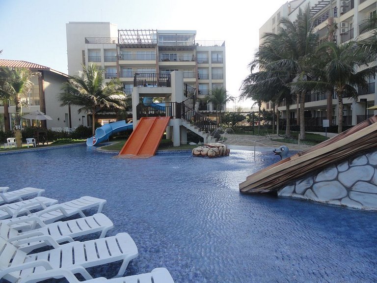 Beautiful apartment, condominium in front of the sea beach L