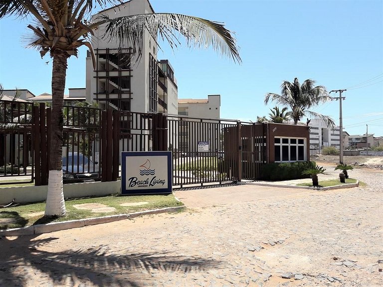 Beautiful apartment, condominium in front of the sea beach L