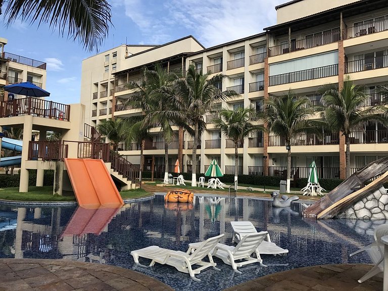 Beautiful apartment, condominium in front of the sea beach L