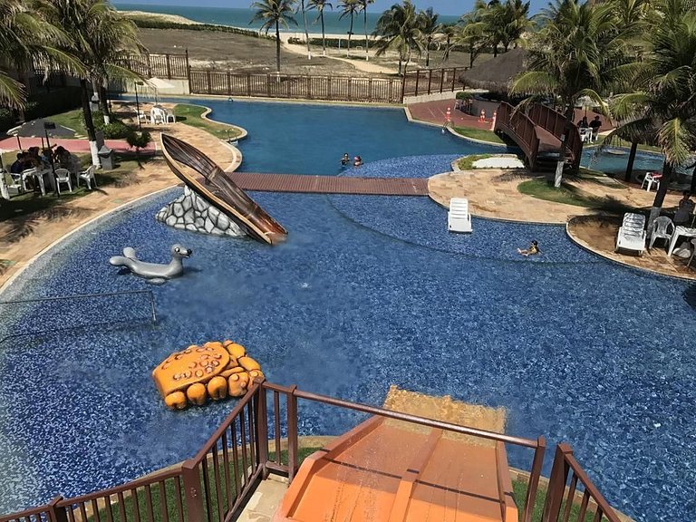 Beautiful apartment, condominium in front of the sea beach L