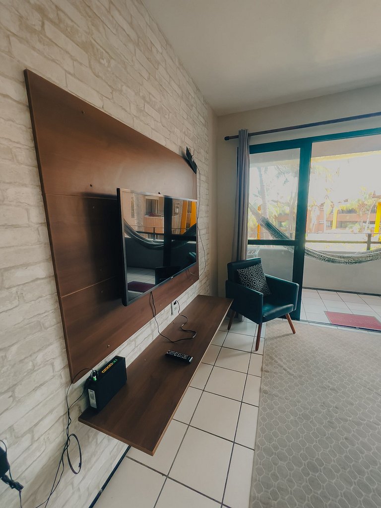 Beautiful apartment, condominium by the sea!