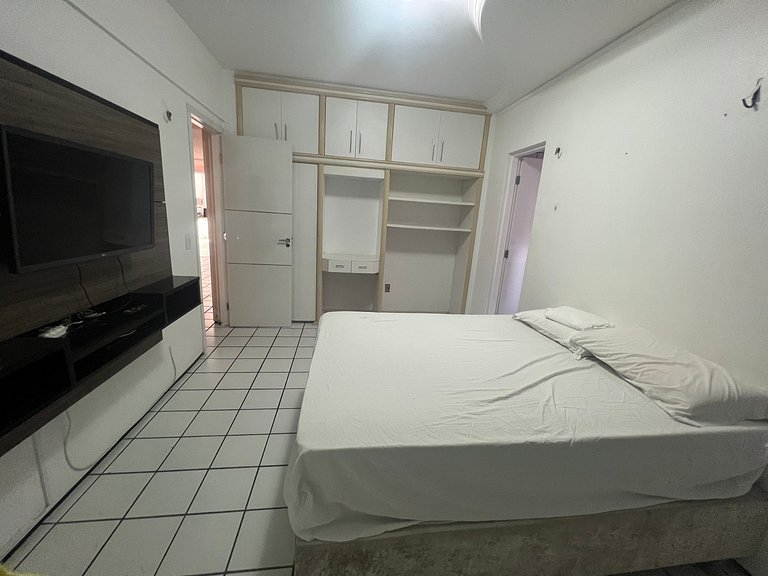 Apê família 3 quartos 200m da feirinha beira mar