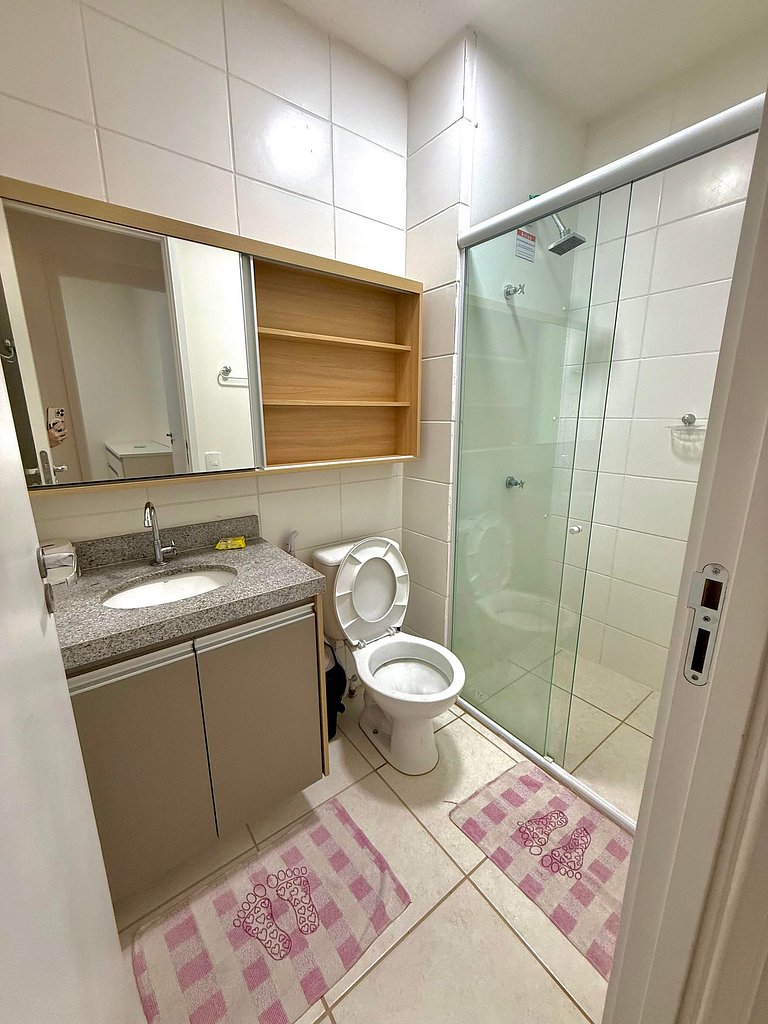Apartamento Novinho 2 quartos e vista mar
