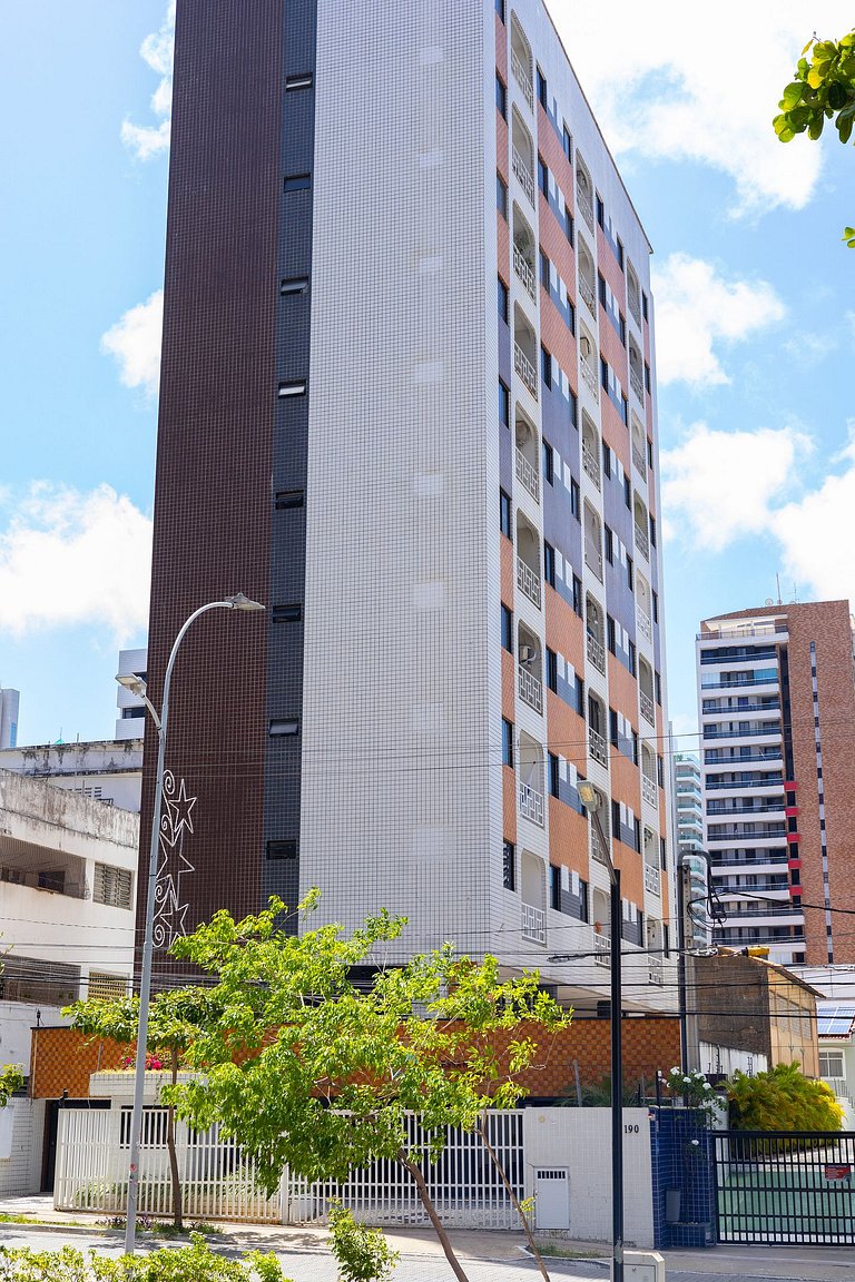 Flat acolhedor, a 200 m da Beira Mar
