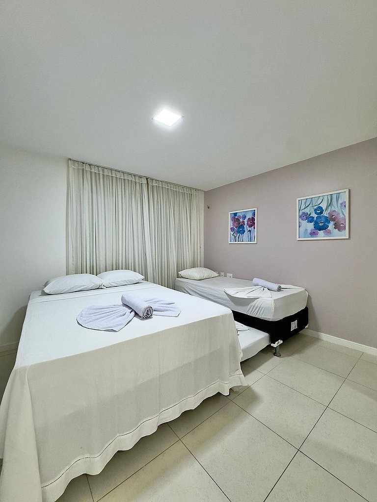 Cobertura no Golf Ville deck privativo com jacuzzi e churras