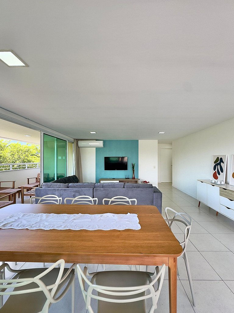 Cobertura no Golf Ville deck privativo com jacuzzi e churras