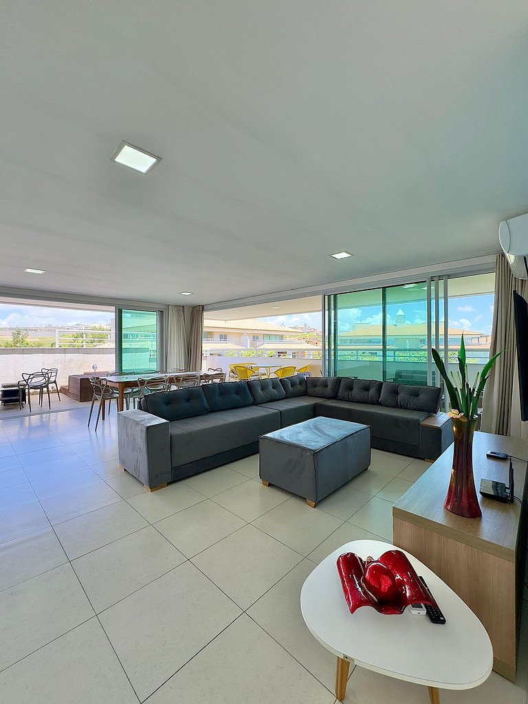 Cobertura no Golf Ville deck privativo com jacuzzi e churras