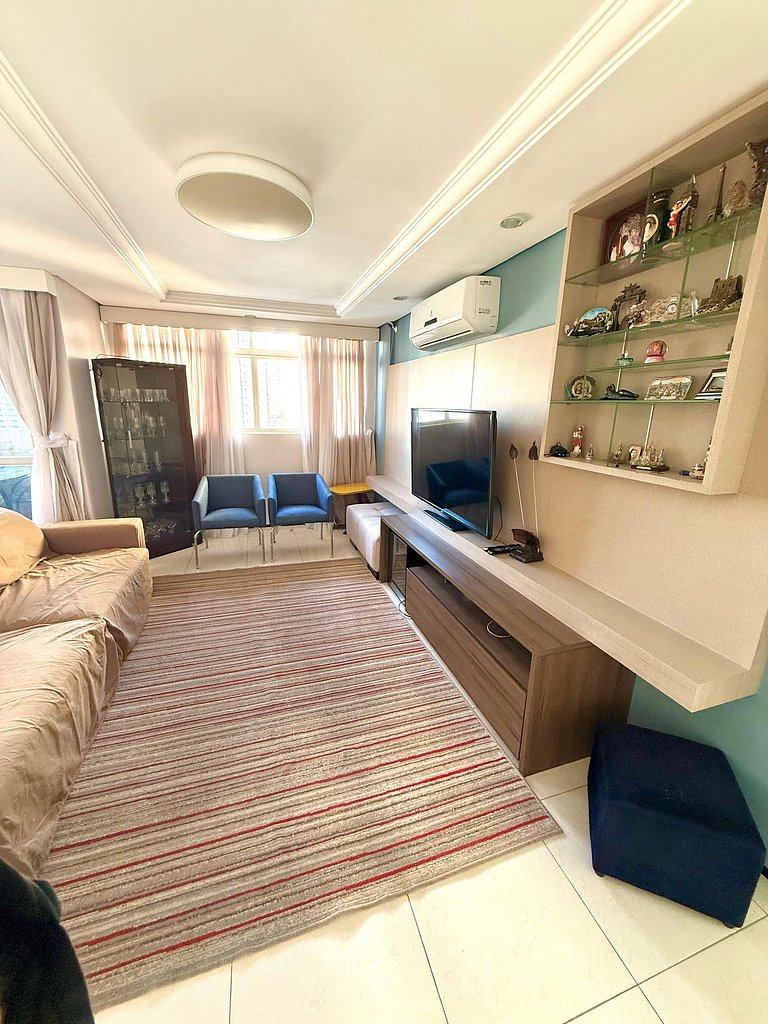 Apartamento família todo reformado 4 quartos