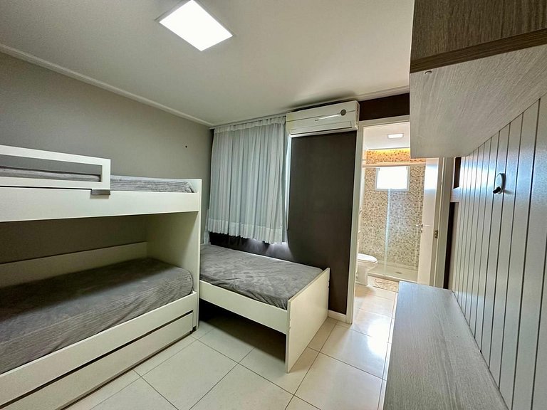 Golf Ville Apto 3 suítes, nascente e vista mar