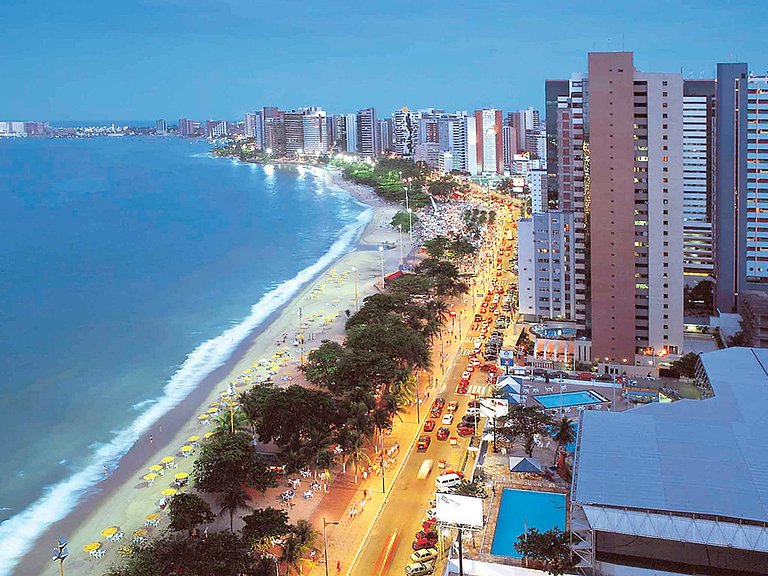 Flat completo a 50m da Beira-Mar c/ café da manhã