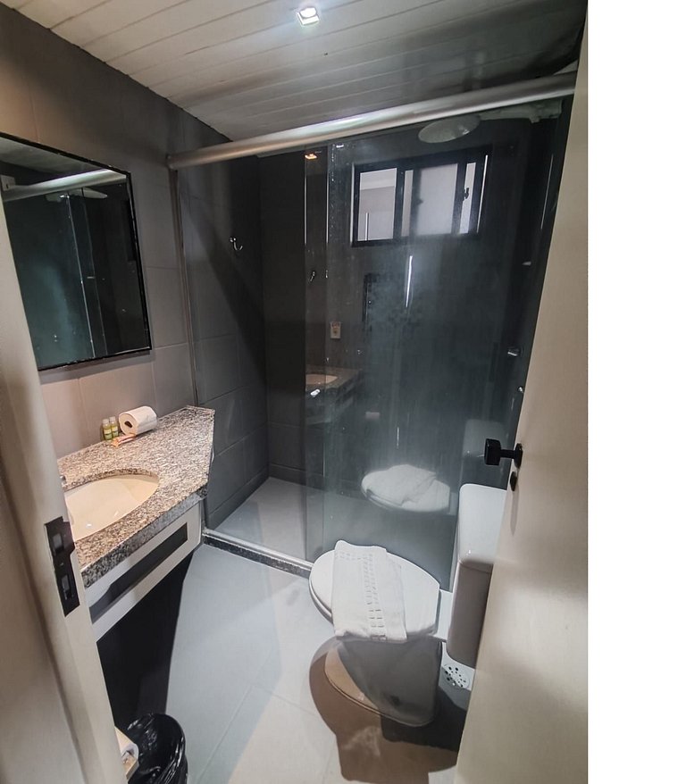 Flat 2 quartos a 50m da Beira-Mar c/ café da manhã