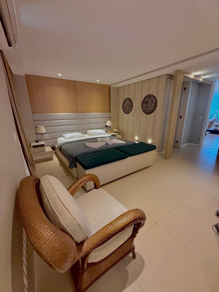 Exclusiva e Única Cobertura Duplex do Golf Ville