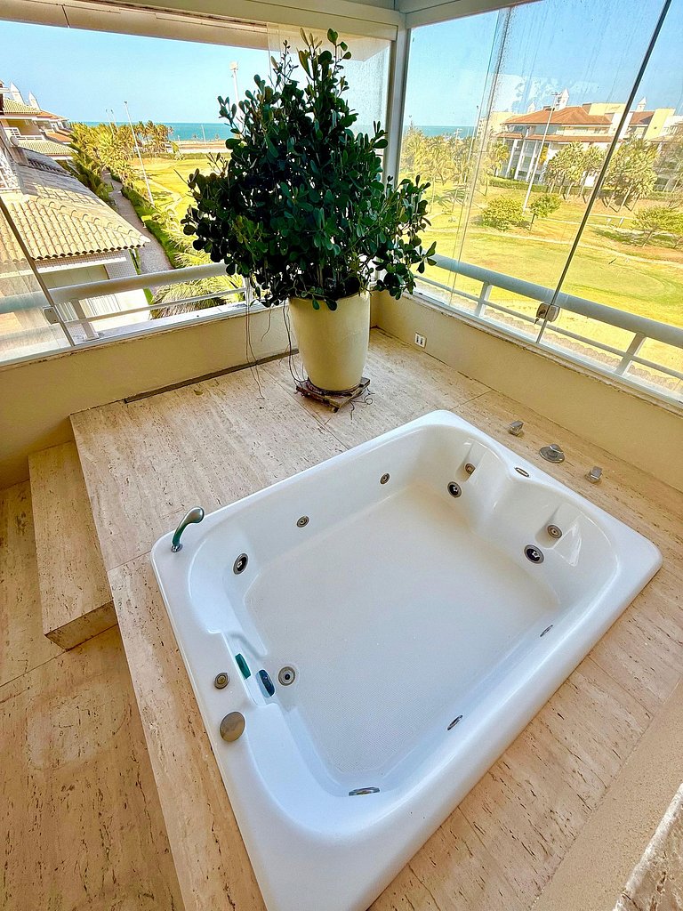 Exclusiva e Única Cobertura Duplex do Golf Ville