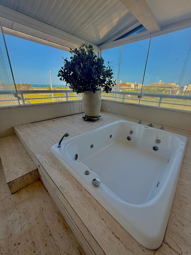 Exclusiva e Única Cobertura Duplex do Golf Ville