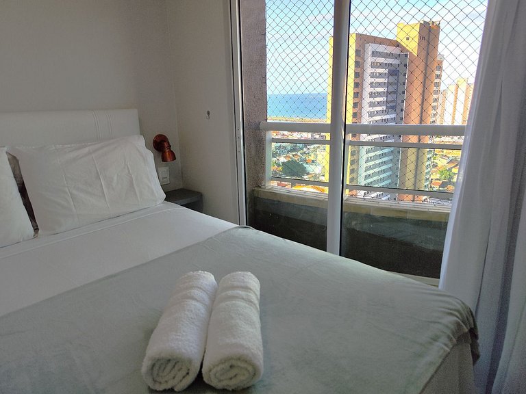 Apê renovado com vista mar em Iracema