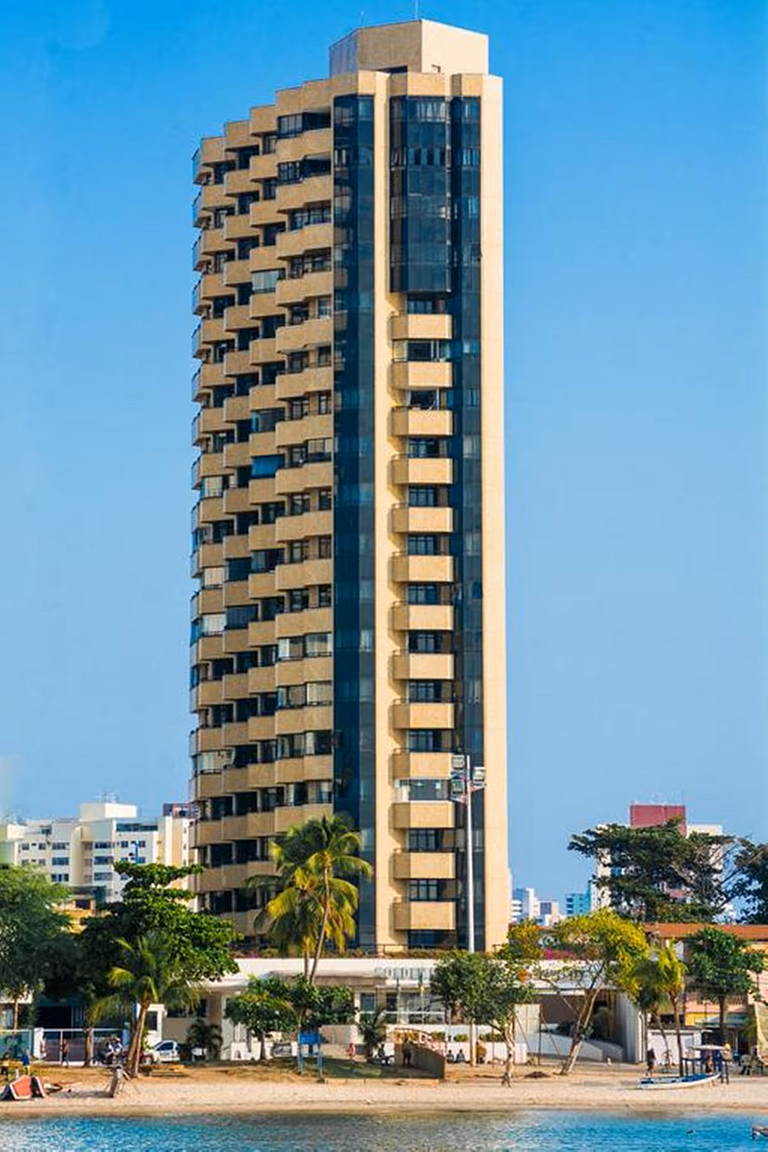 Flat beira mar com linda vista e hidromassagem