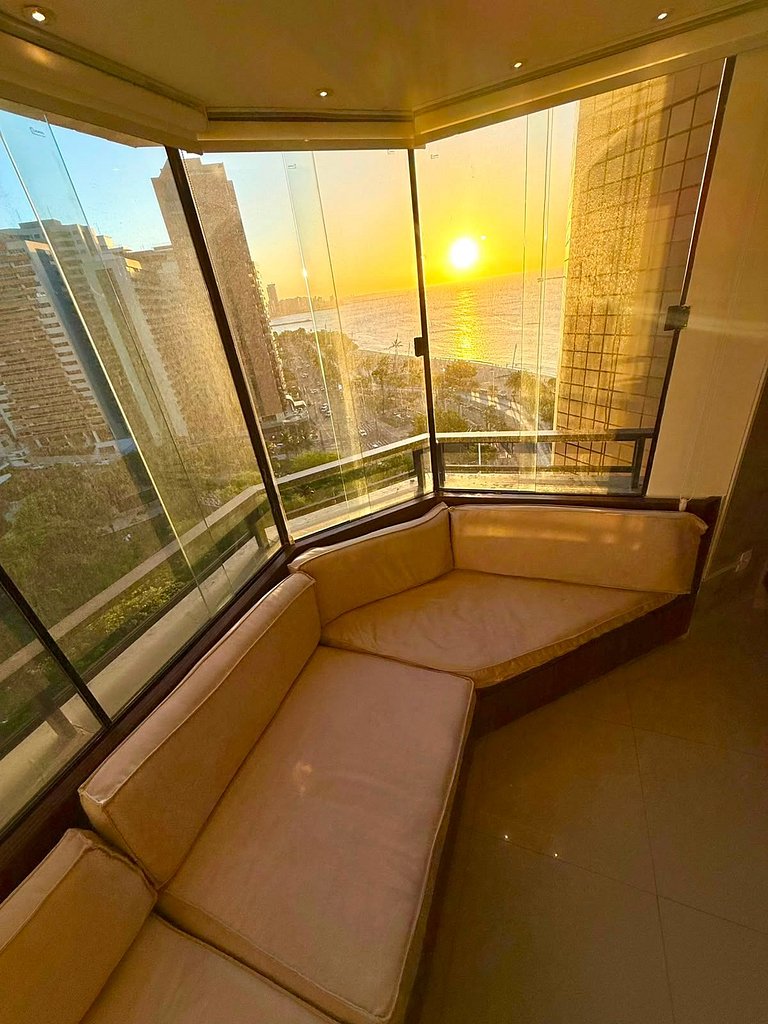 Flat beira mar com linda vista e hidromassagem