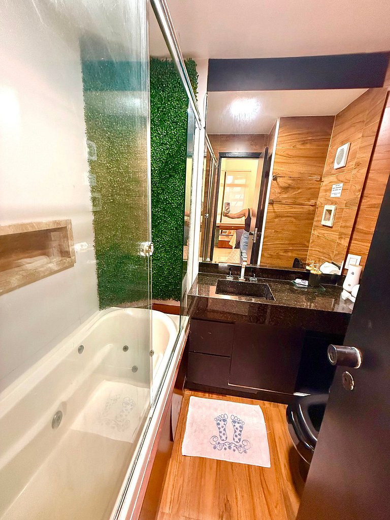 Flat beira mar com linda vista e hidromassagem