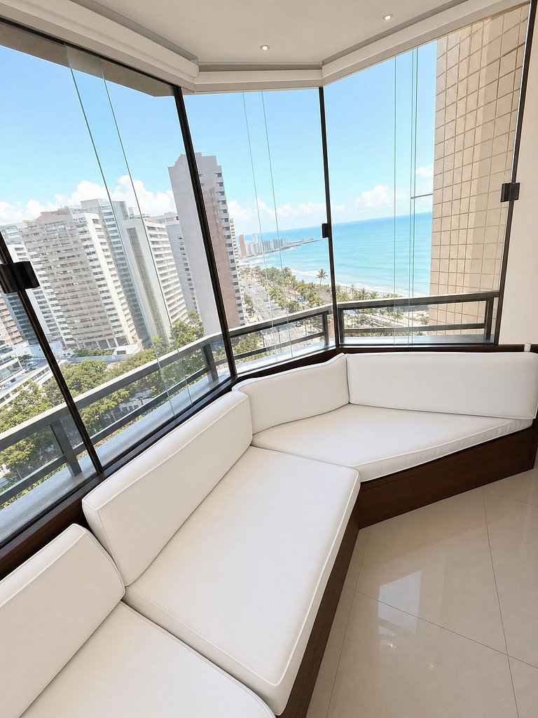 Flat beira mar com linda vista e hidromassagem