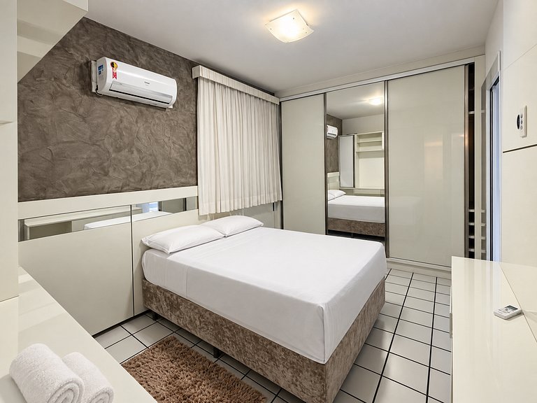 Apê família 3 quartos 200m da feirinha beira mar