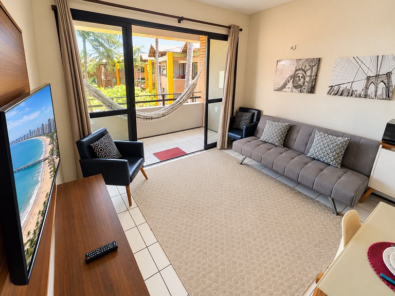 Beautiful apartment, condominium by the sea!