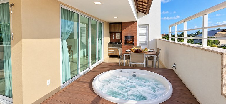 Cobertura no Golf Ville deck privativo com jacuzzi e churras