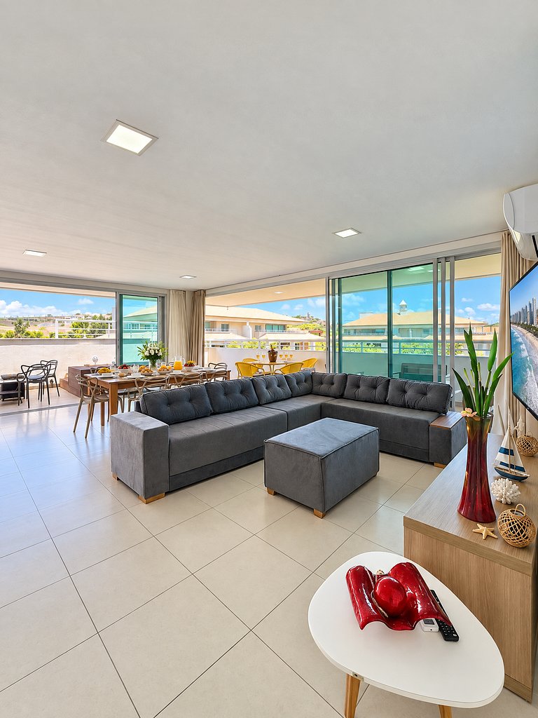 Cobertura no Golf Ville deck privativo com jacuzzi e churras